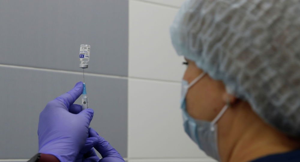 Будет ли вакцинация от коронавируса обязательной, ответили в Минздраве