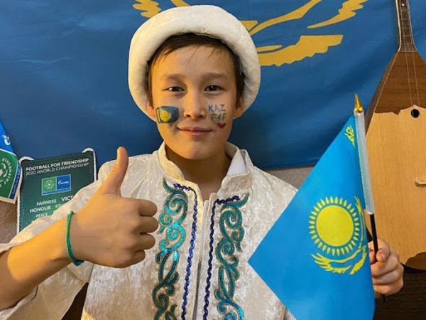 Юный казахстанец стал чемпионом мирового онлайн-турнира по футболу