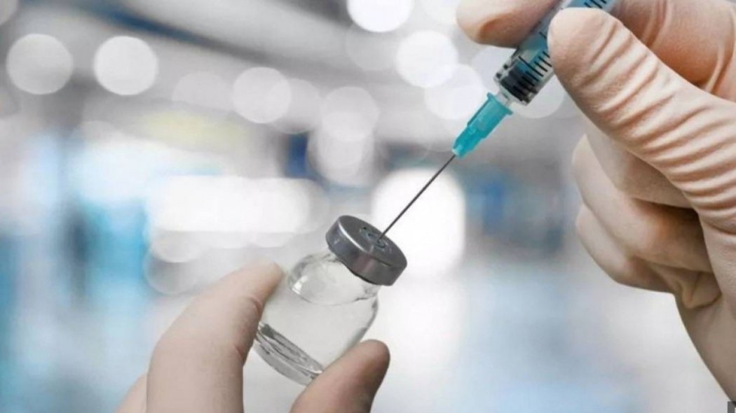Фейк о вакцинах с чипами распространяют в Казнете