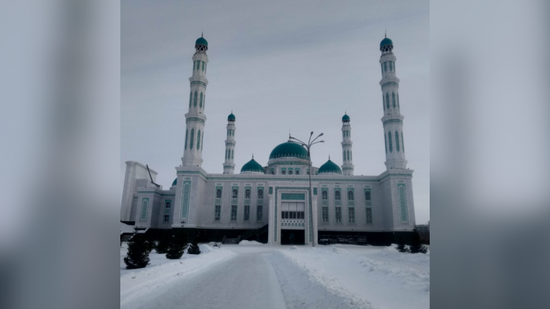 В Караганде осудили мошенника, обманувшего прихожан мечети на 100 миллионов тенге 