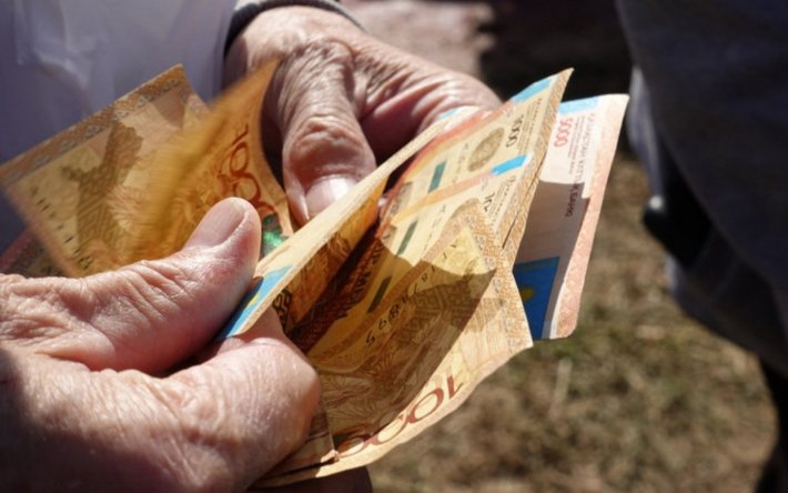 На какие медуслуги можно будет потратить пенсионные накопления в Казахстане