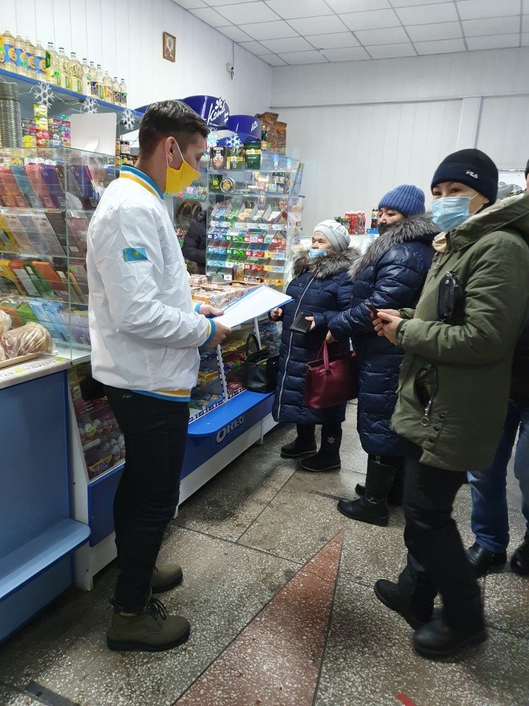Жителям Жамбылского района СКО разъясняют предвыборную программу партии «Nur Otan»