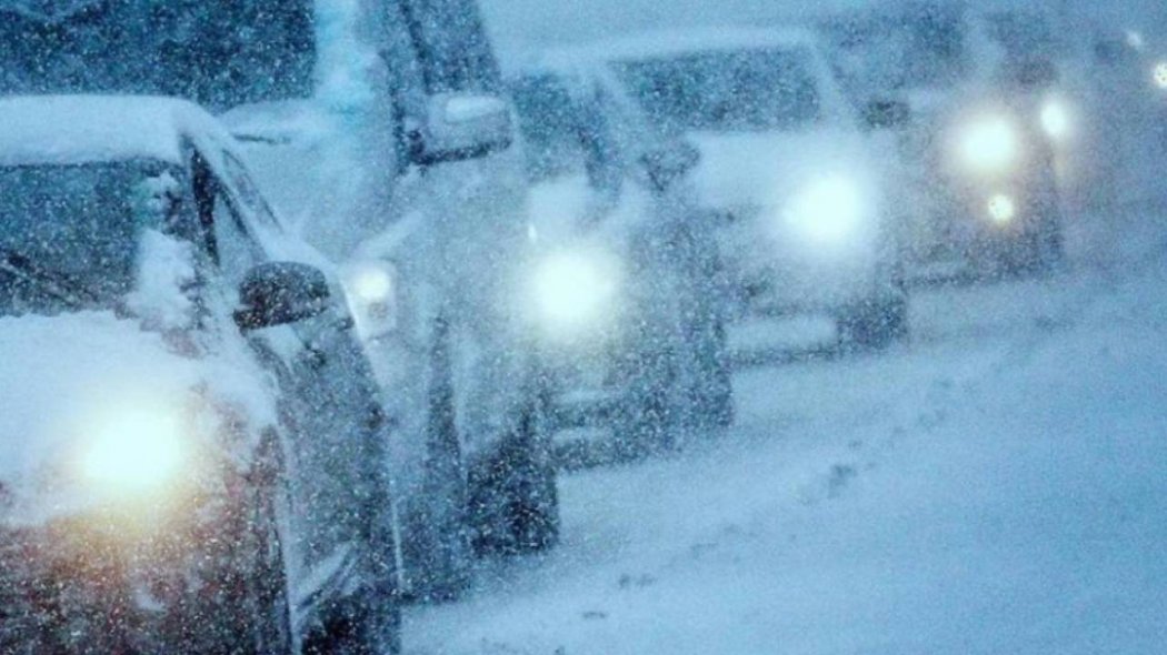 Снег, метель и сильный ветер ожидаются в Казахстане
