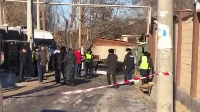 Дома в Алматы оцепили из-за сообщении о гранате 