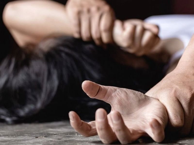 36-летнюю женщину изнасиловал житель ЗКО