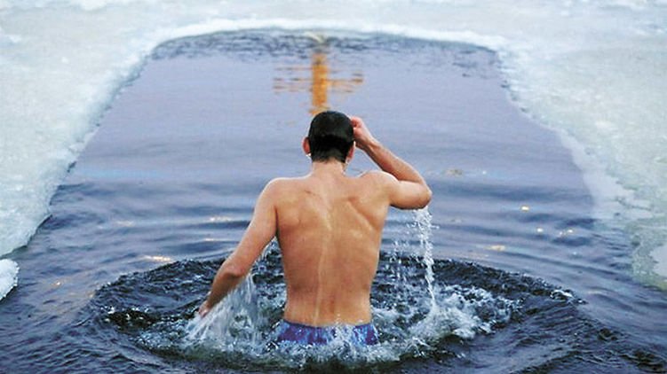 Алматинцев попросили не купаться на Крещение