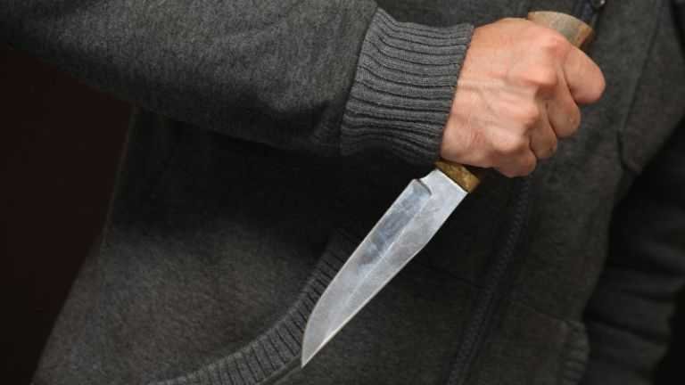 Пьяный мужчина изрезал сожительницу ножом в Талгаре 