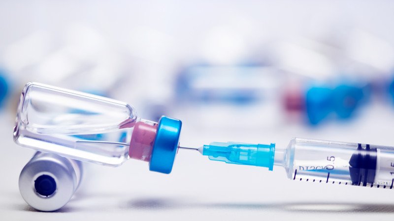 Қостанай облысына коронавирусқа қарсы 1300 вакцина әкелінеді 