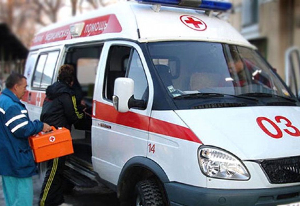 Троих мужчин с огнестрельными ранениями привезли в больницу из кафе в Шахтинске