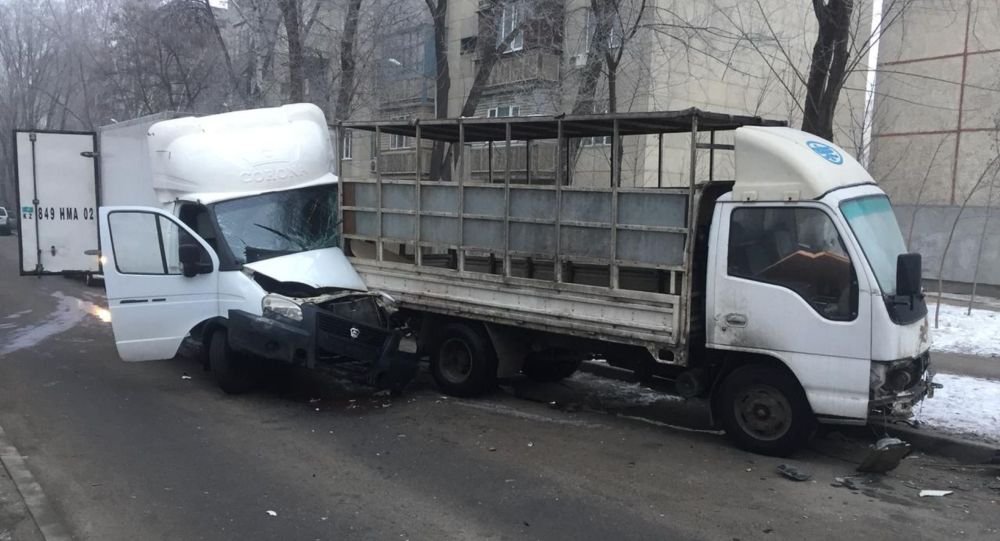 Массовое ДТП произошло в Алматы 