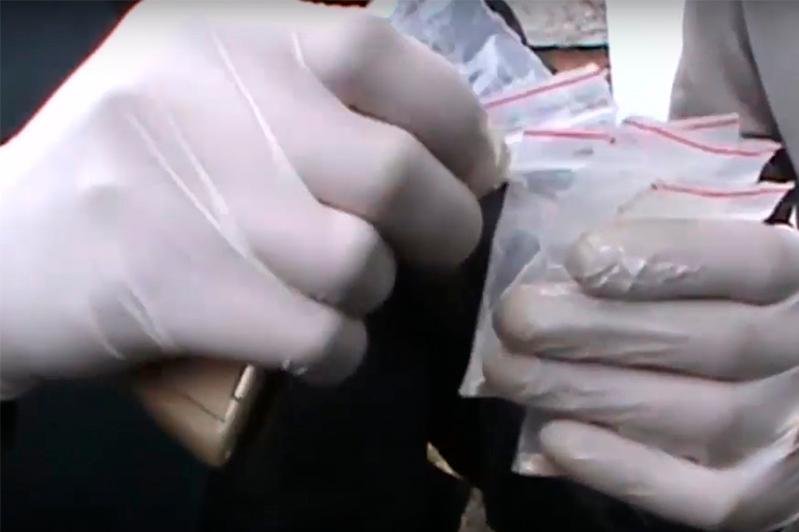 Наркотики на 6 миллионов тенге изъяли во время спецоперации в Нур-Султане 