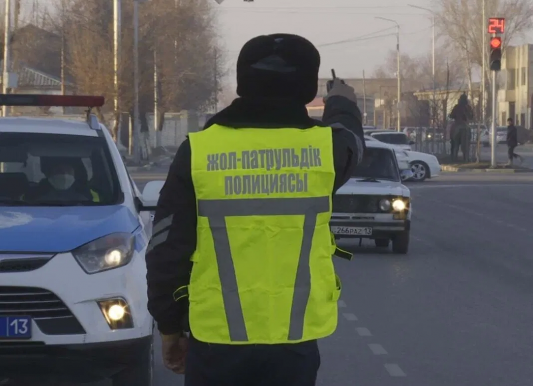 В Шымкенте уволили полицейского, остановившего пьяного сотрудника УСБ