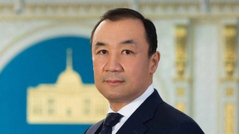 Нурлан Сауранбаев освобожден от должности в Администрации Президента