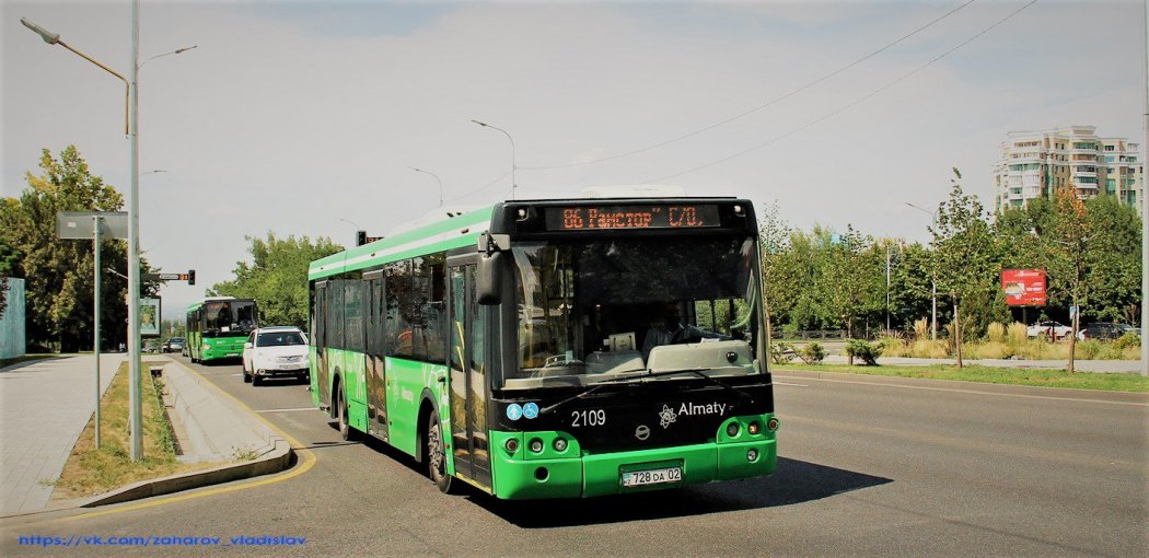 К.Токаев поручил решить вопрос использования автобусных полос