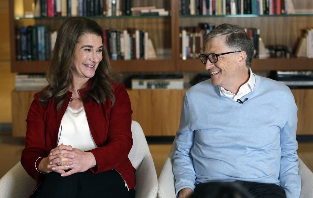 Билл Гейтс 27 жыл отасқан әйелімен ажырасты: миллиардер мұрасы қалай бөлінді 