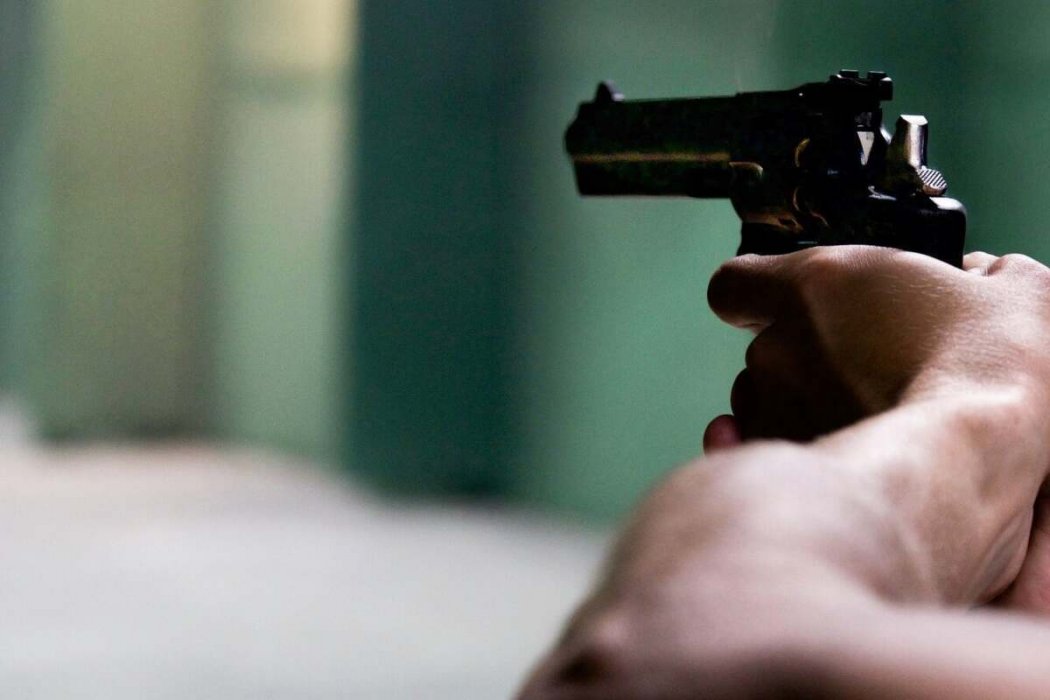 Мужчина выстрелил в своего соседа в Жезказгане