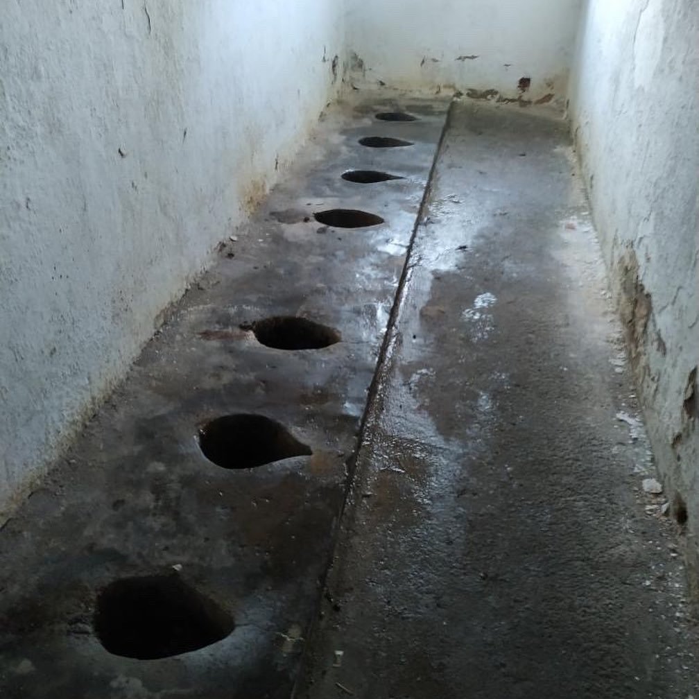 Школьный туалет в одном из сел Алматинской области шокировал казахстанцев