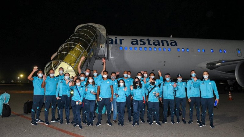 Казахстанские олимпийцы вылетели в Токио
