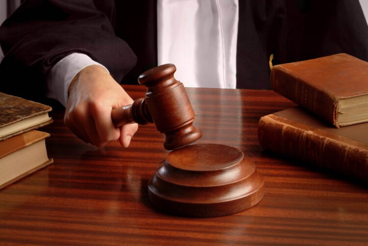 В Карагадинской области судья получил 9 лет тюрьмы за мошенничество