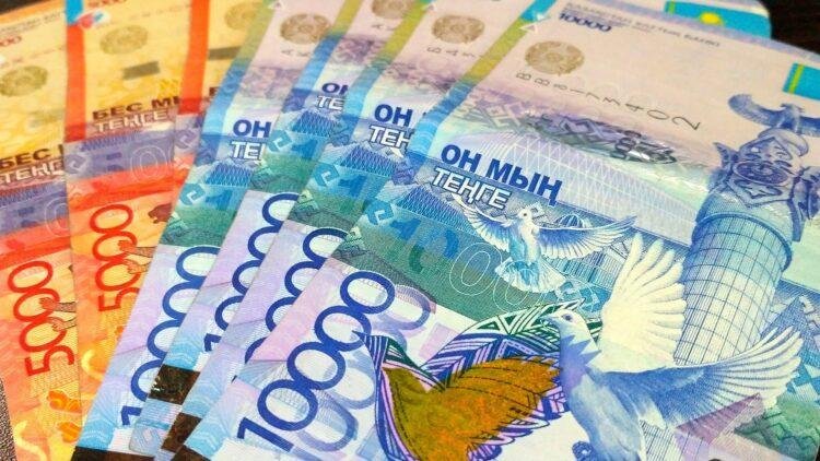 Сообщения о выплате 59 000 тенге каждому пенсионеру в Казахстане оказались фейком