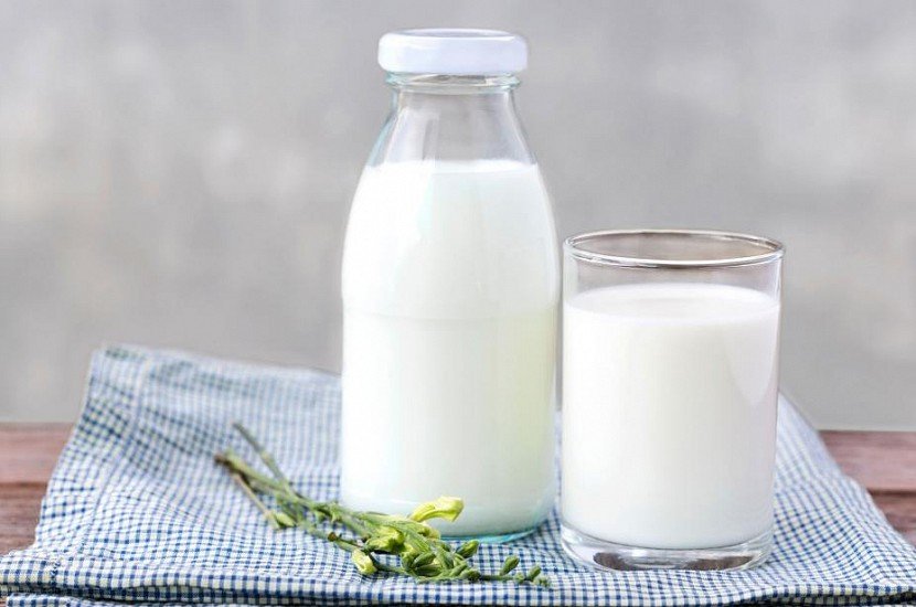 Молоко заметно подорожало в Казахстане 
