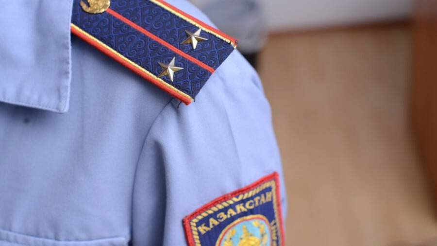 Иностранец обвинил полицейских Алматы в пытках
