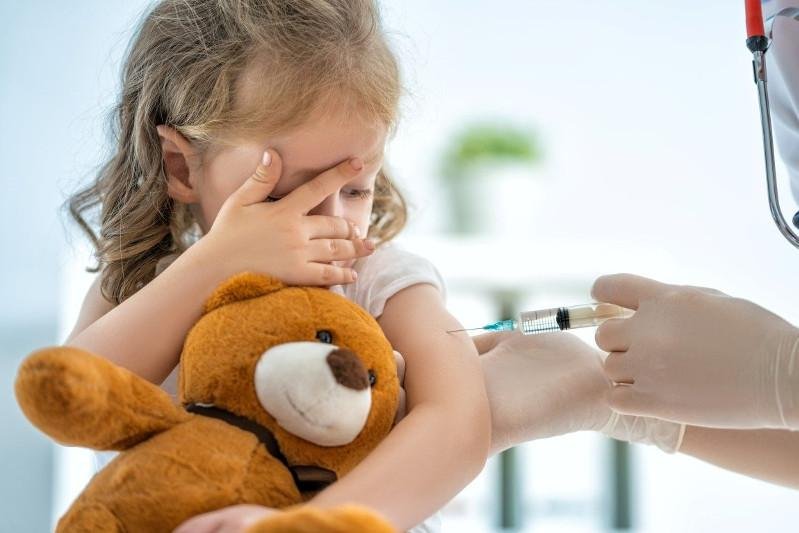 Балаларға үш жастан бастап вакцина салынатын болды