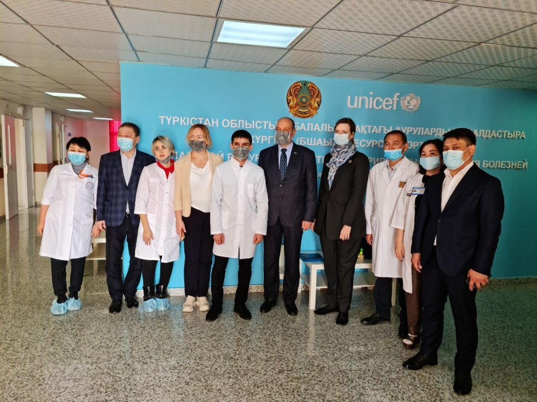 Представитель ЮНИСЕФ и Постоянный координатор ООН посетили ряд медицинских учреждений в Туркестане 