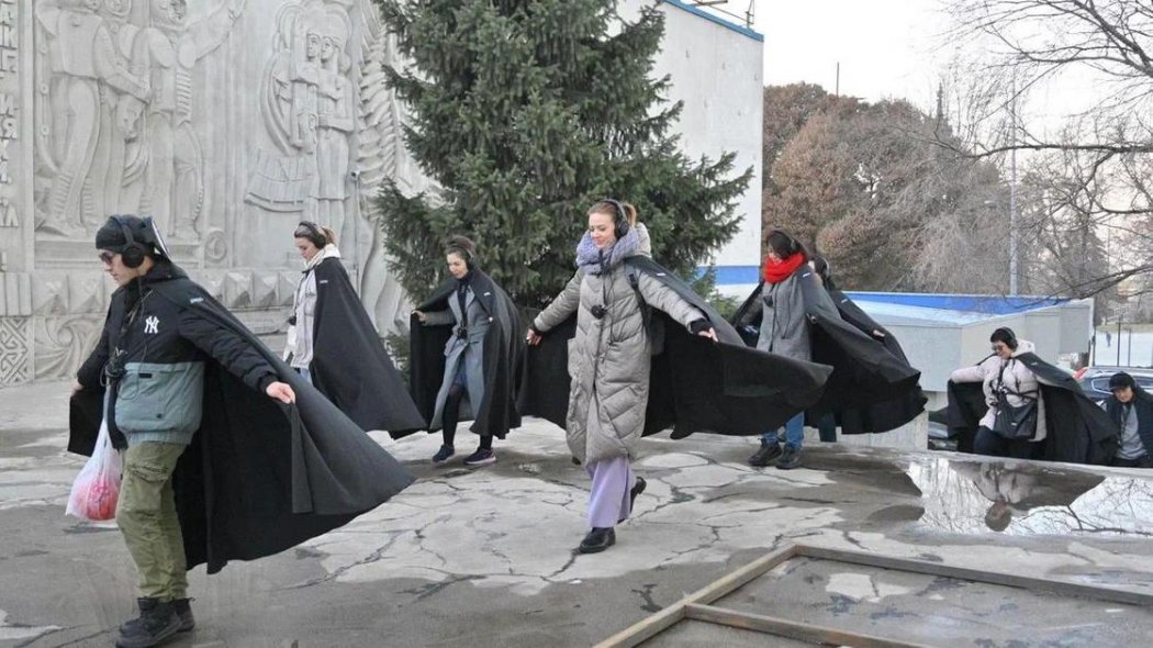 Актеров театра задержали в Алматы