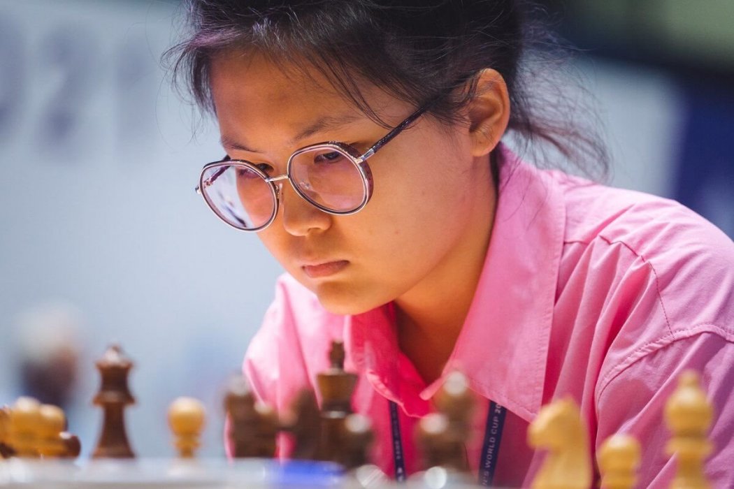 17-летняя казахстанка выиграла чемпионат мира по шахматам