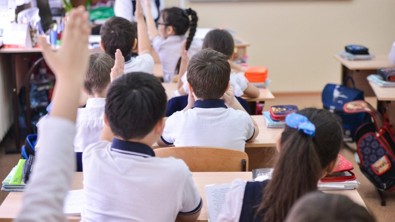 На 25% повысилась зарплата педагогов в Казахстане