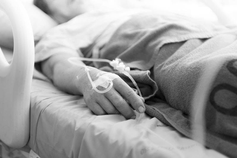 12 человек скончались от COVID-19 и пневмонии за сутки в Казахстане