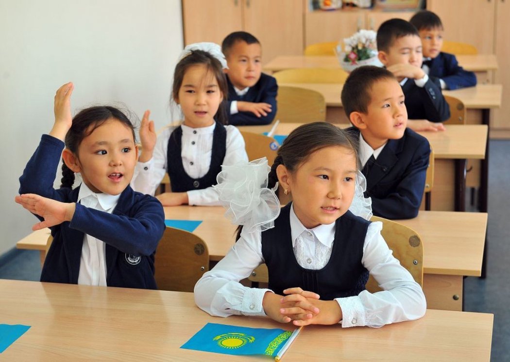 Исключат ли "Самопознание" из школьной программы в Казахстане