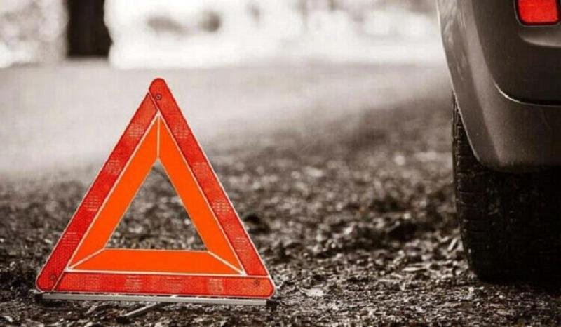 Два человека погибли при столкновении автобуса и мотоцикла в Сатпаеве