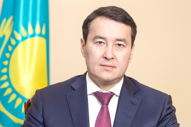 Премьер-министр РК А.Смаилов сделал замечание вице-министру здравоохранения Ж.Буркитбаеву