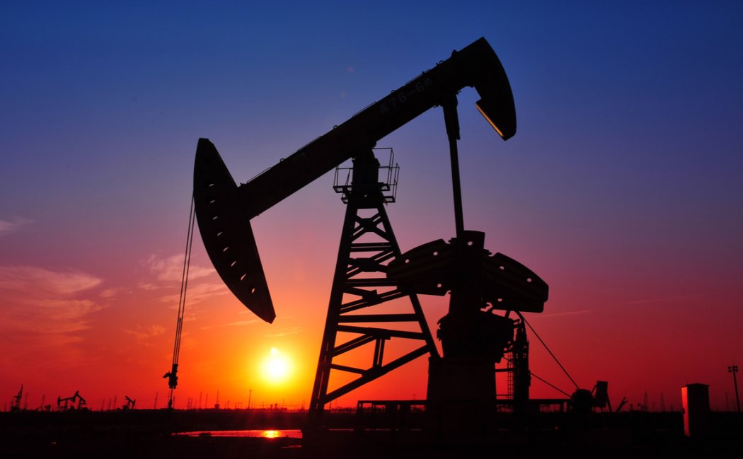 Цена нефти Brent превысила 100 долларов за баррель
