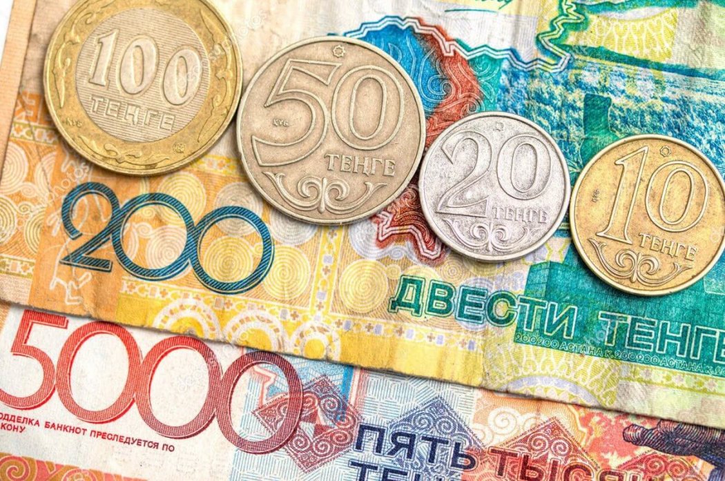 Казахстанцам с тенговыми депозитами выплатят премию