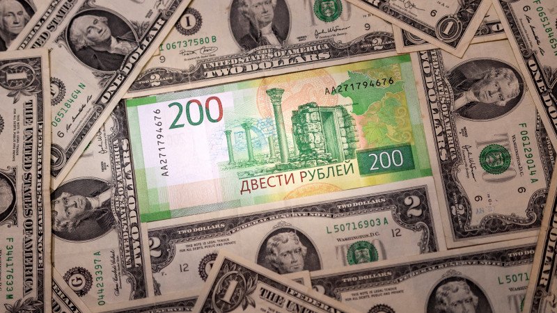 Ресейдің орталық банкі биржада валюта сатып алуға 30 пайыздық комиссия енгізді