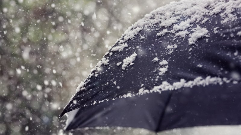 Снег, дождь и гроза ожидаются в Казахстане 