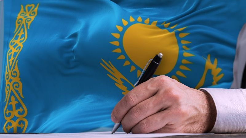 Тоқаев мемлекеттік аппаратты дебюрократизациялау туралы жарлыққа қол қояды
