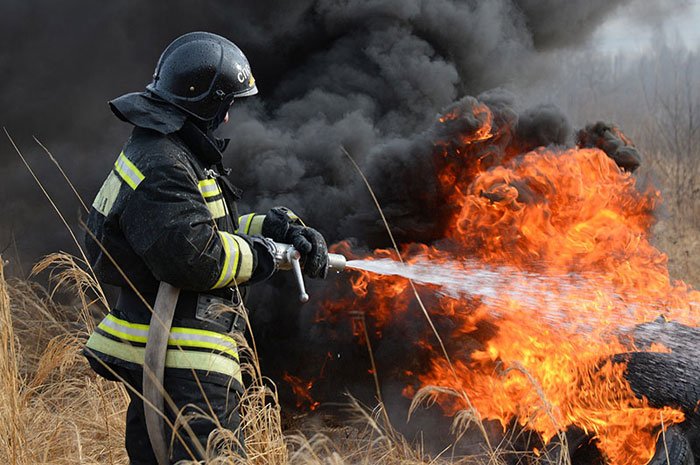 Пожарные Жанаозена просят повысить зарплаты