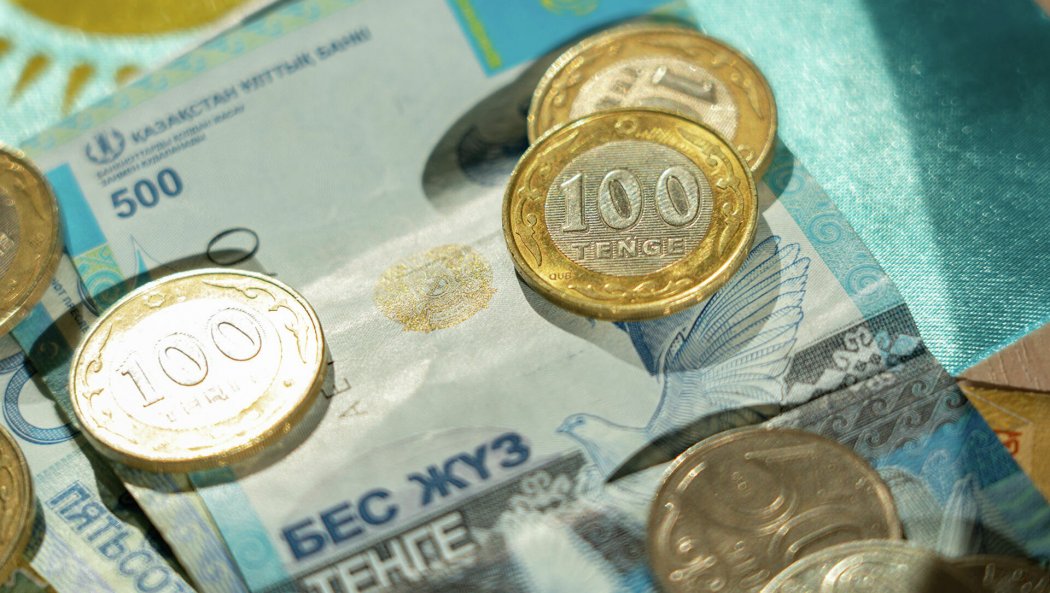 Повысить пенсии за выслугу лет планируют в Казахстане