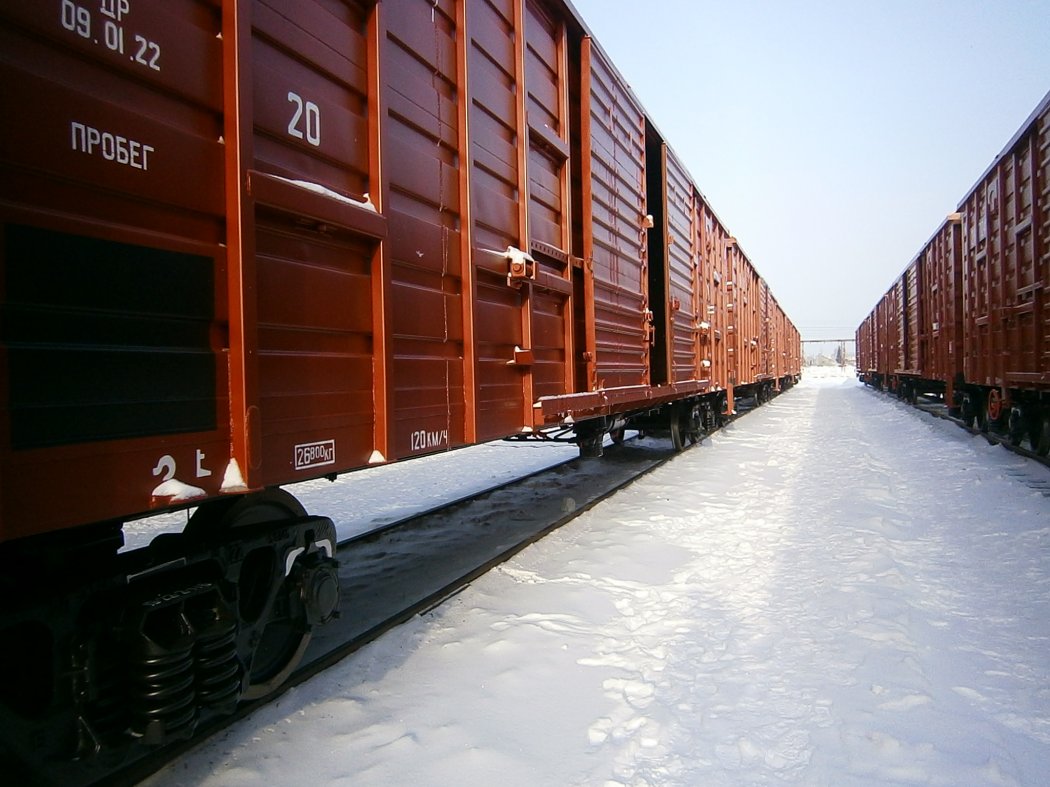 Российский и казахстанские вагоны сошли с рельсов в ВКО
