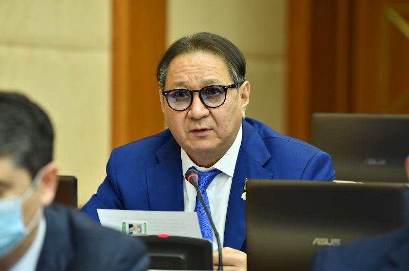 Снизить базовую ставку в Казахстане предложил депутат Нацбанку