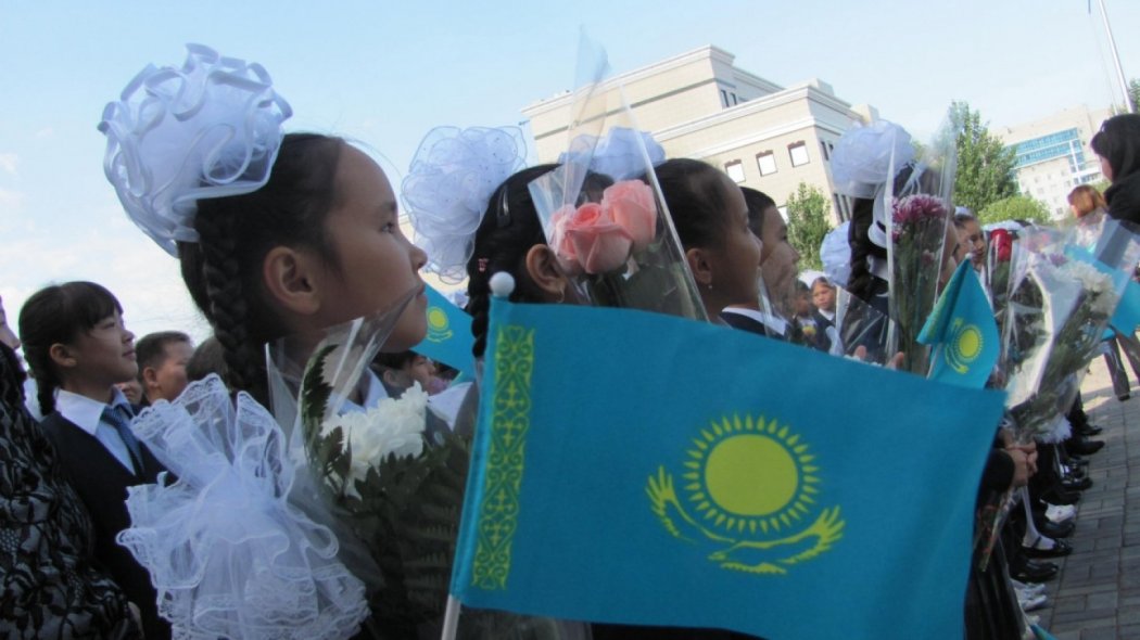 Школьных линеек на 9 мая не будет - Минобразования Казахстана