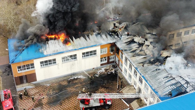 Площадь пожара в школе Павлодара увеличилась в 5 раз