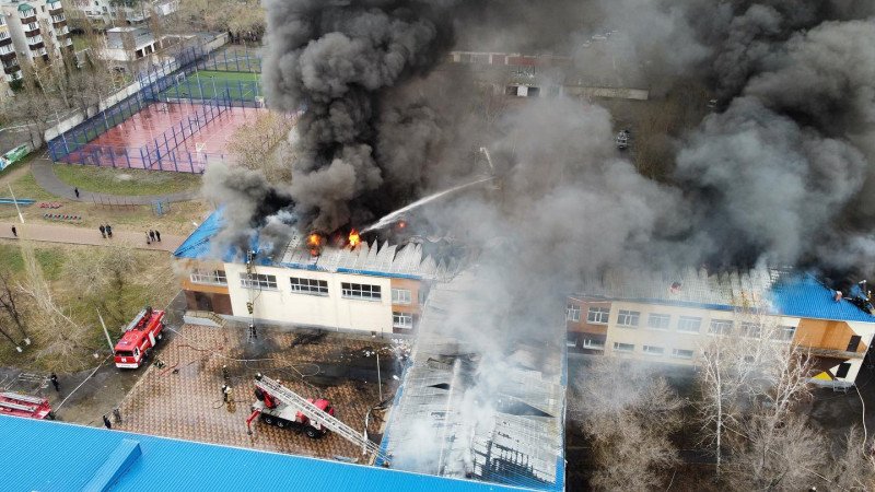 Восьмиклассница пострадала при пожаре в школе Павлодара