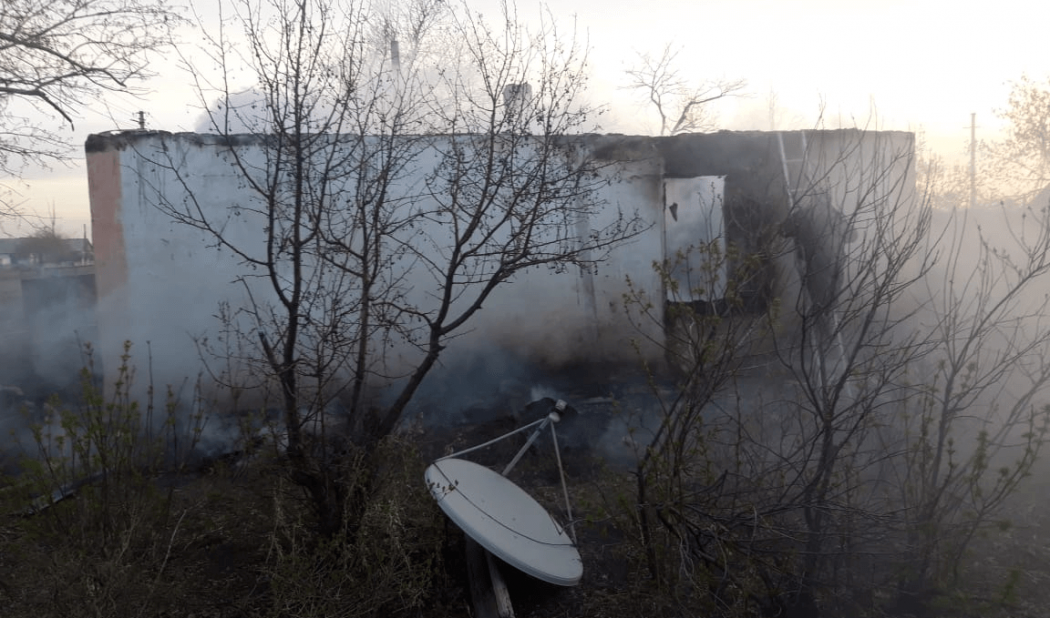 Четыре человека погибли в результате пожара в частном доме в СКО
