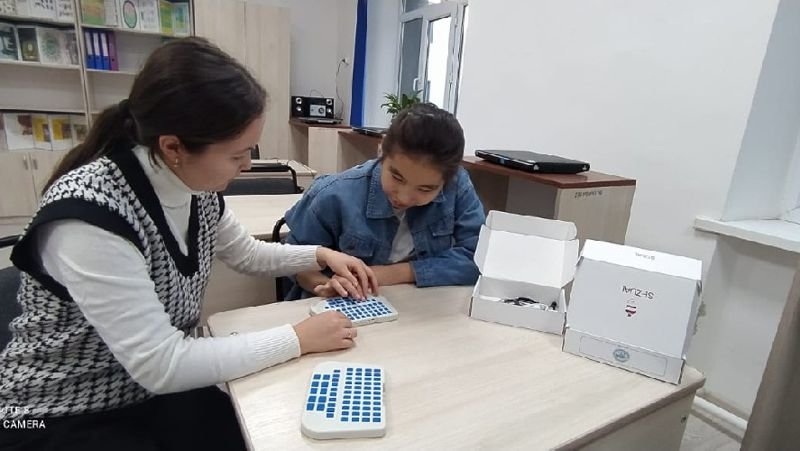 Казахстанские разработчики создали уникальный аппарат для незрячих детей