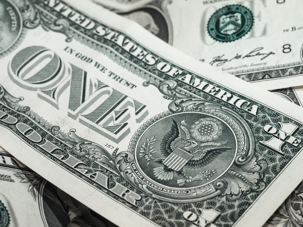 Доллар резко вырос по отношению к тенге